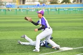 记者：郑智有望接替邵佳一执教青岛西海岸